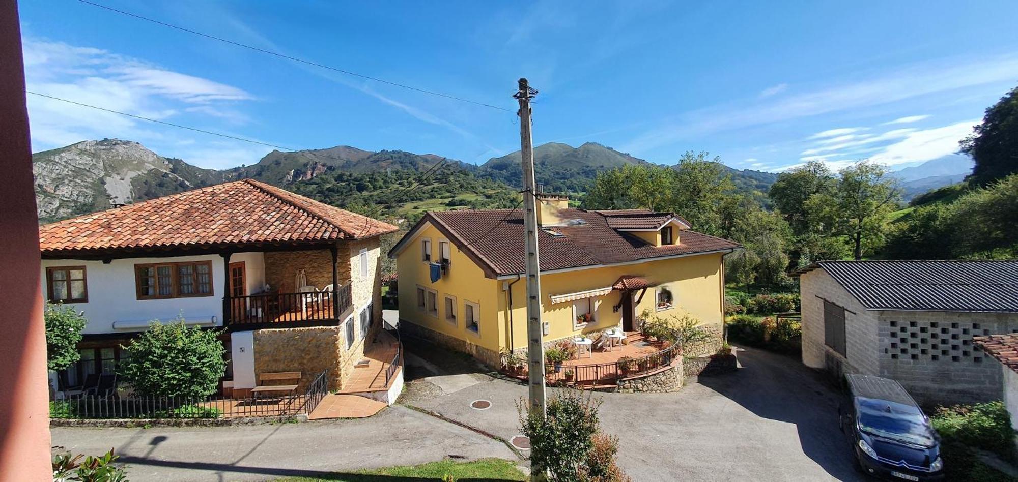 La Casona De La Vega Junto A Onís Екстериор снимка